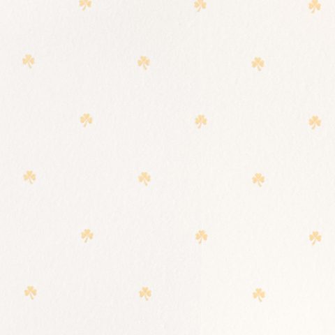 Tapeet Majvillan 126-01 Holly / White and Gold